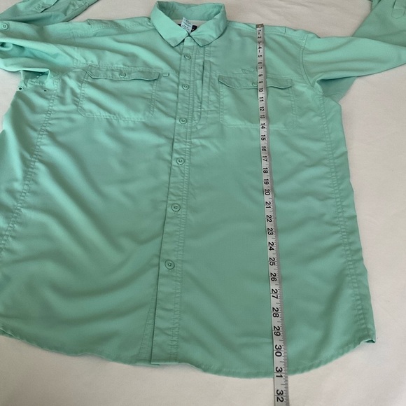 Patagonia Men's Light Weight Button Down Long Sleeve Shirt Light Green Large - Picture 11 of 16